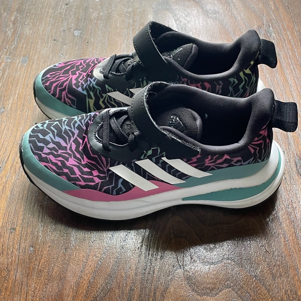 ADIDAS FORTARUN GIRLS’ RUNNING SHOE SIZE 1